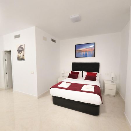 Rental San Luis Севиля Екстериор снимка