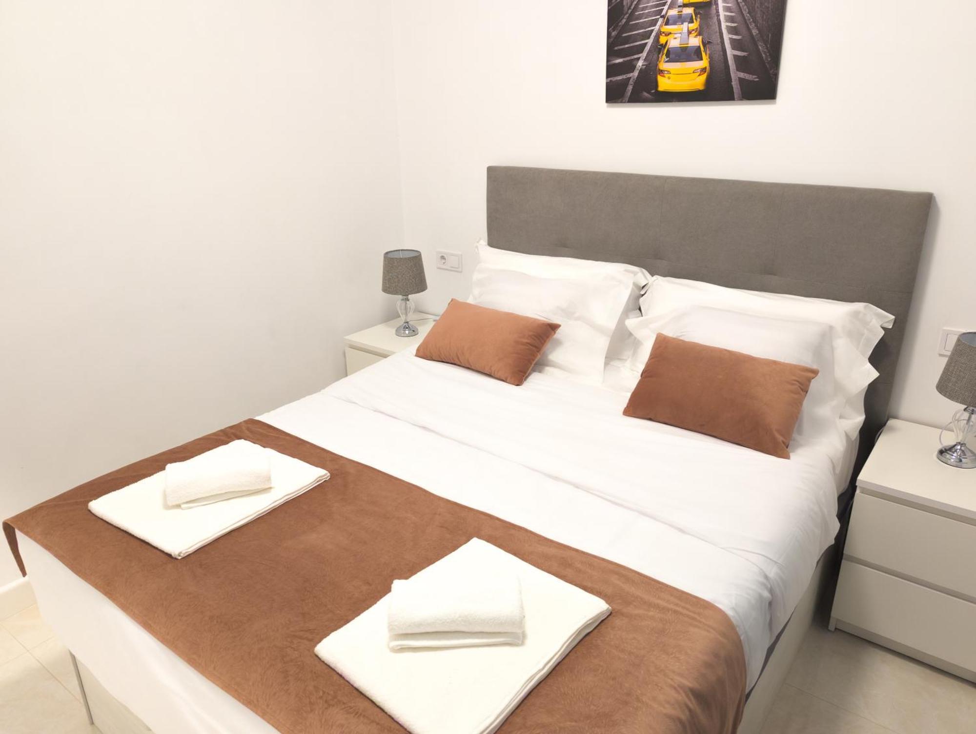 Rental San Luis Севиля Екстериор снимка